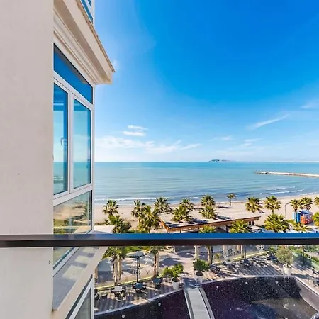 Seaview Luxury Suite By Premium Selection 골렘