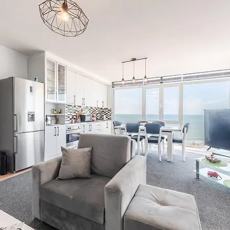 Seaview Luxury By Ps דירה *